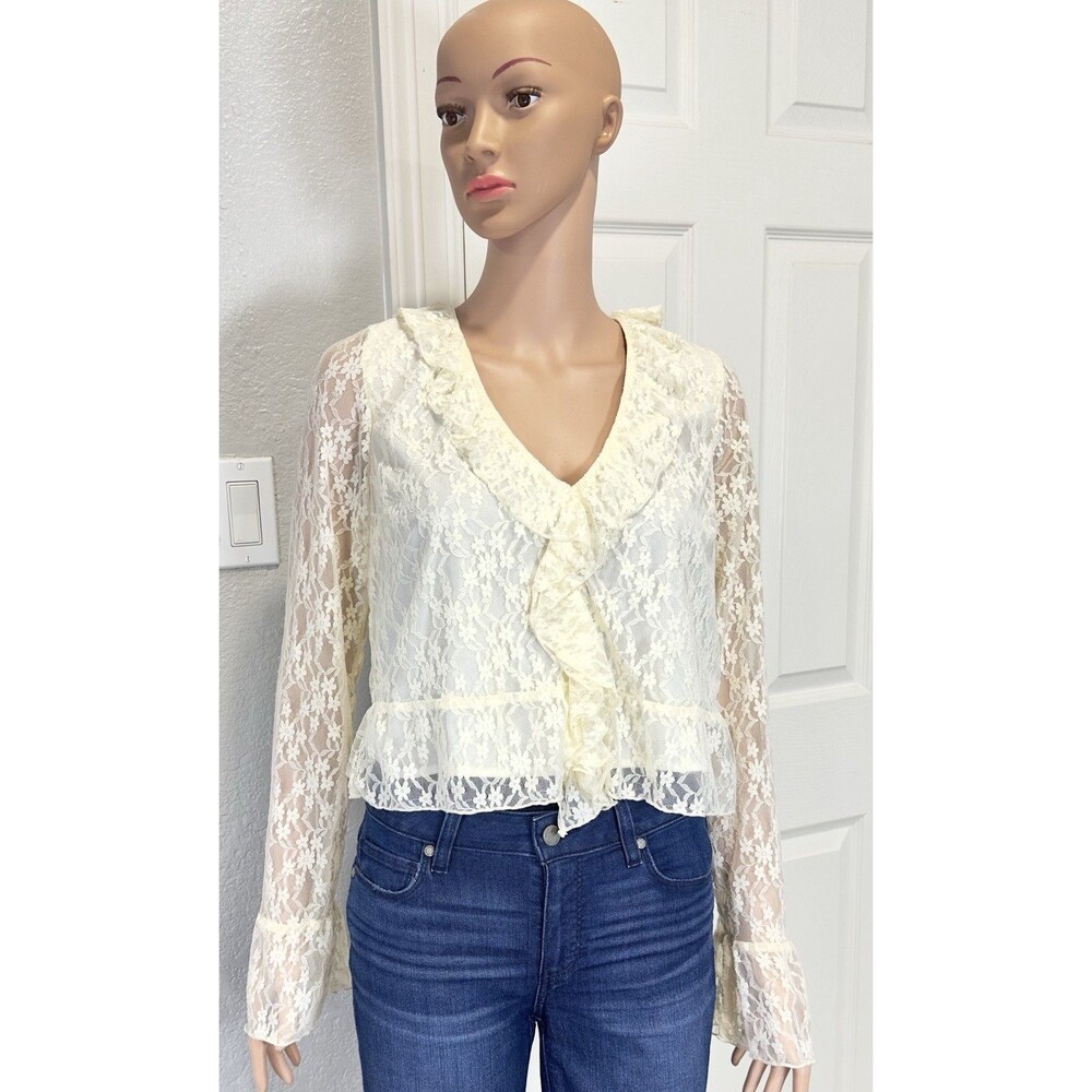 American Eagle Women M Ivory Lace Ruffle Blouse Coquette Cottagecore Bell Sleeve